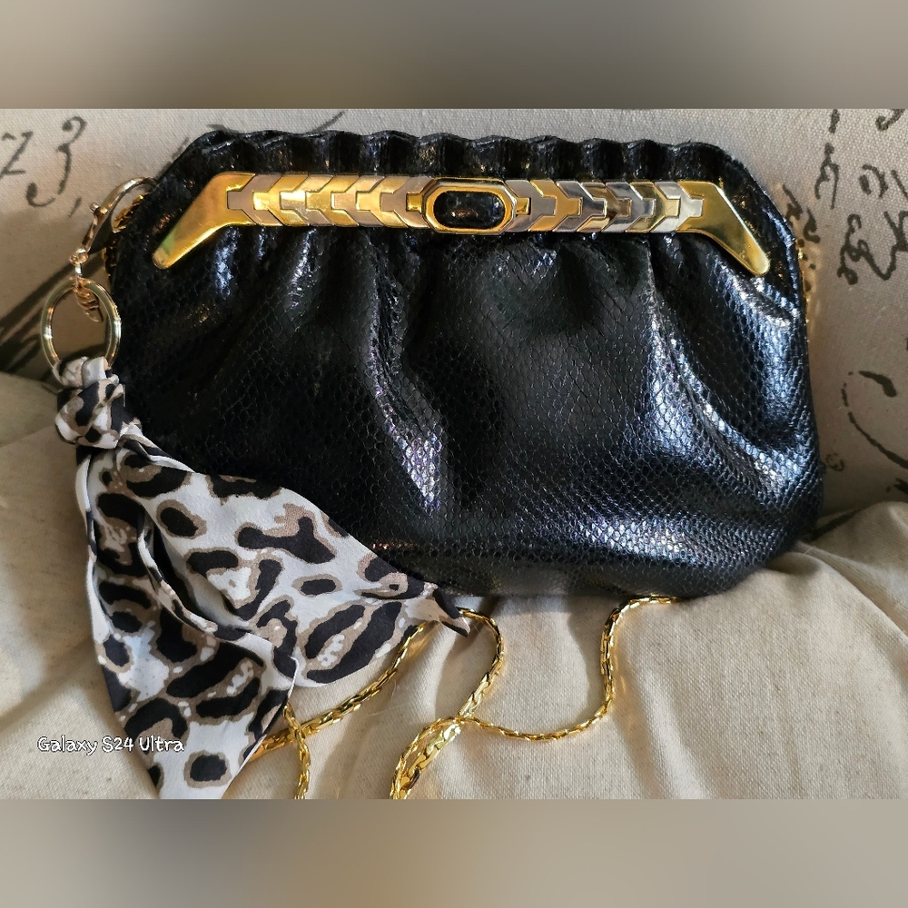 Finesse La Model Black Python Snakeskin Purse Euc… - image 1